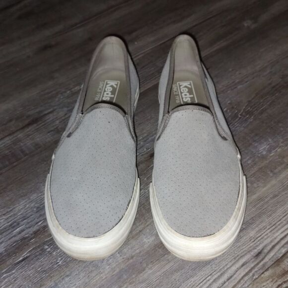 Keds Gray Women's Double Decker Perf Suede Sneaker   Sz 7.5 - Picture 2 of 7